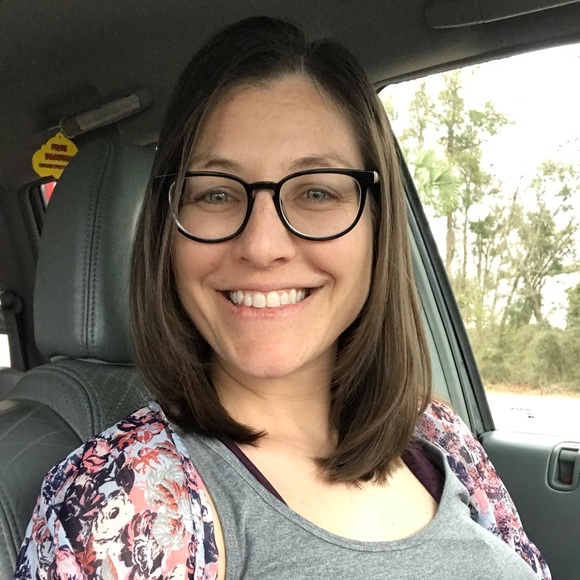 Meet your Posher, Meagan - Picture 2 of 2